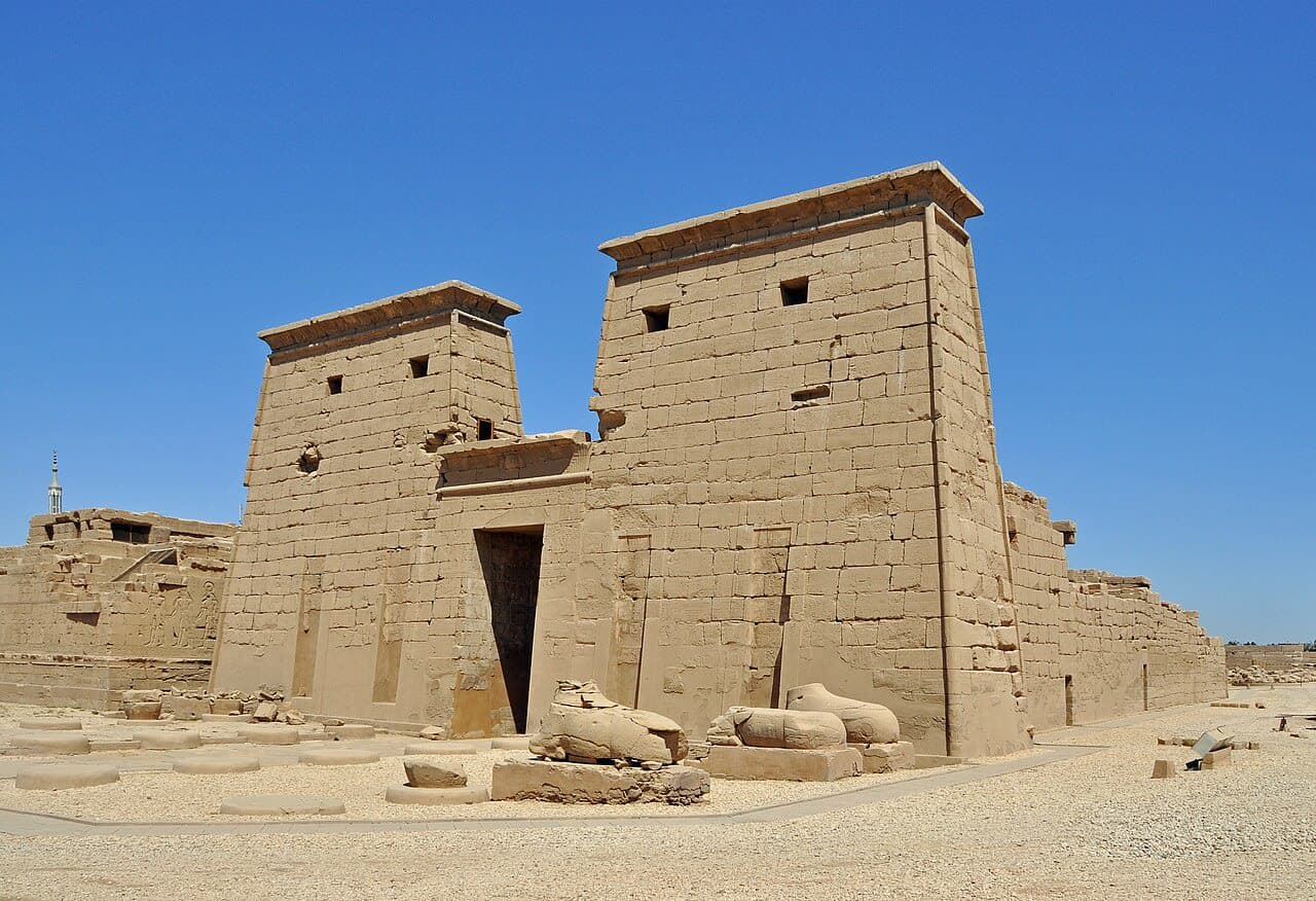 From Hurghada: Luxor & Aswan — 3-Day Private: Karnak, Abu Simbel & Philae — 5