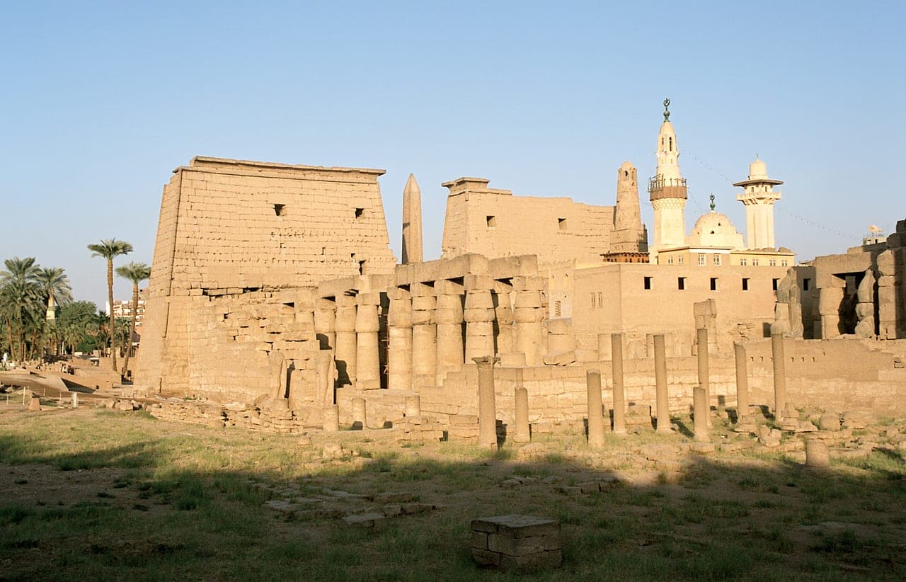 From Hurghada: 11-Day Egypt Round Trip — Cairo, Nile Cruise & Bahariya Oasis — 12