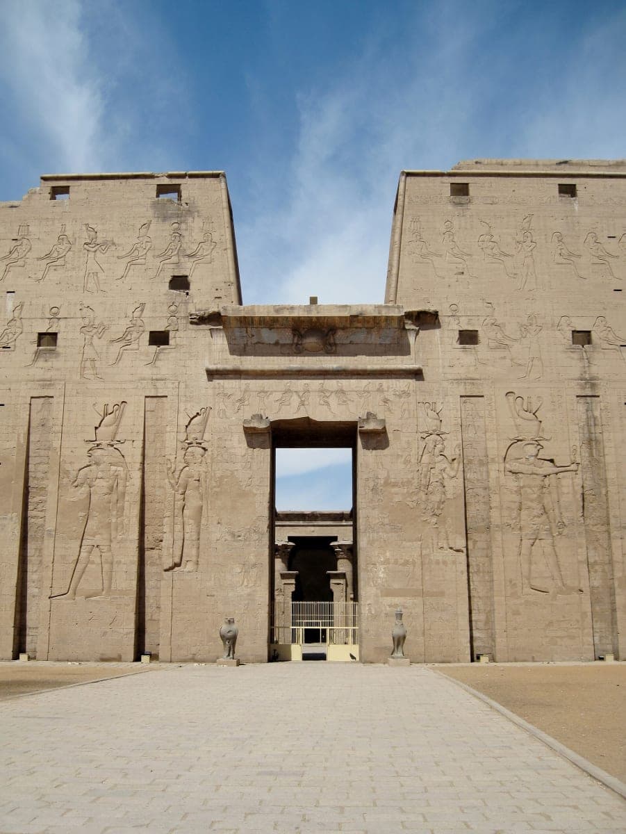From Hurghada: Aswan & Edfu Day Trip — Horus Temple, Philae & Nile Sailing — 5