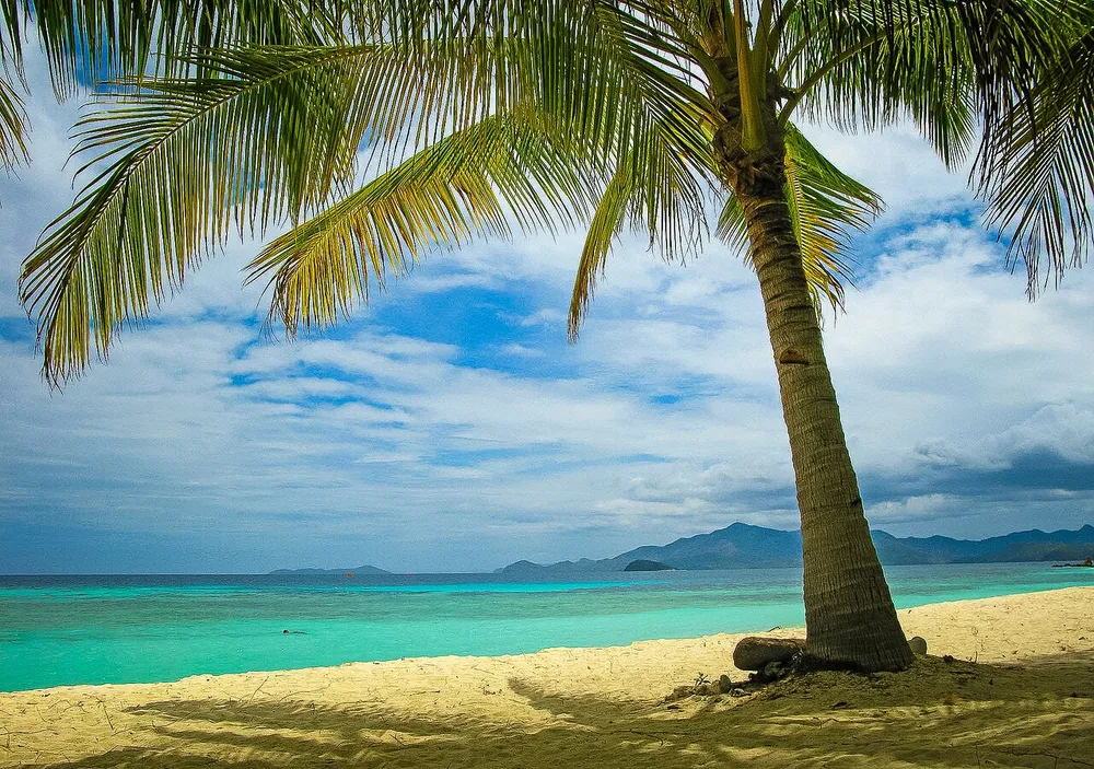 Coron Beach Day: Malcapuya, Ditaytayan Sandbar and Coco Beach